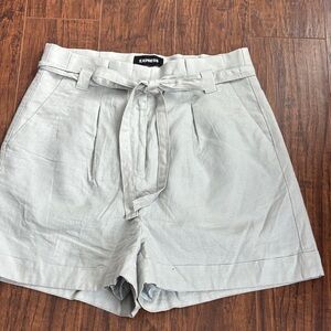 Express Light Gray Tie-Waist Flat Front Women’sShorts